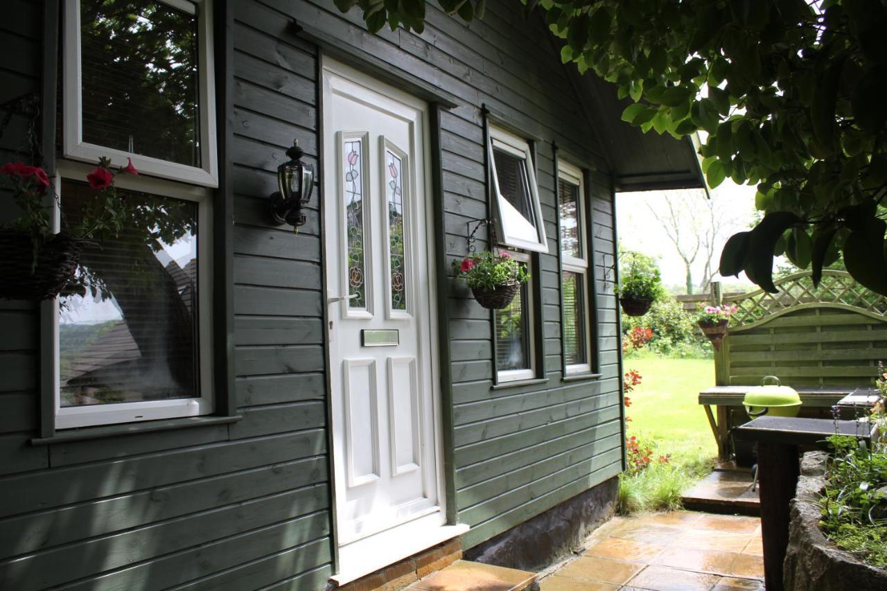 The Old Boathouse Villa Gweek Екстериор снимка